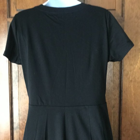 Helyo Fashion Black Short Sleeve Dress w/Seam Pockets Large - Picture 9 of 11